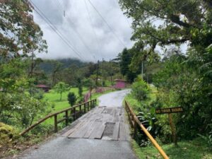 bajos del toro itinerario costa rica